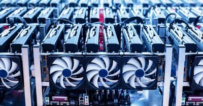 Bitcoin Miners Sign $70B in AI Contracts as Margins Shrink