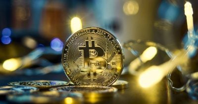 Bitcoin Whales Accumulate $4.3B in 60 Days as Mid-Tier Holders Dump 77,800 BTC