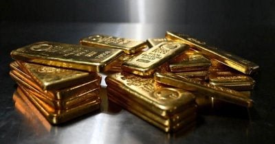 Gold Hits Two-Month Low as Strong Jobs Data Fuels Rate-Hike Fears — Crypto Could Feel the Ripple