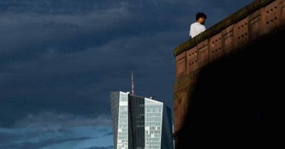 ECB Rate Hike Risks Eurozone Recession, Economists Warn