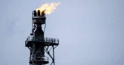 Ukrainian Drones Hit Moscow Oil Refinery in Escalating Energy Campaign