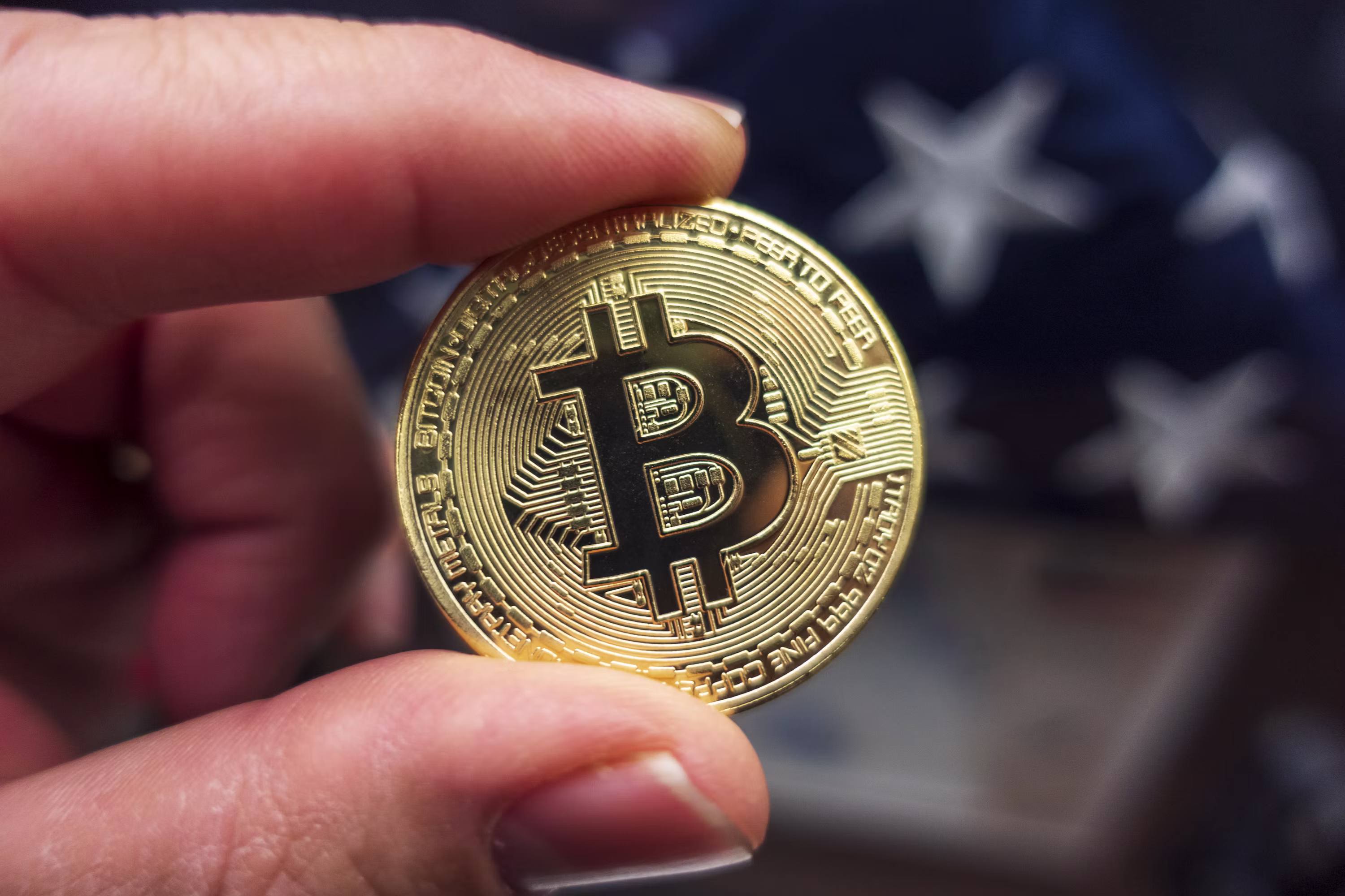 Strategy Sells 32 Bitcoin, Stock Slides 9% as Saylor Posts Cryptic ‘Back to Work’