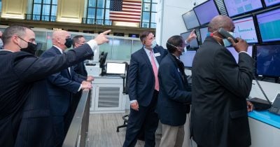 Tech Stocks Draw Record Inflows, Leaving Crypto in the Dust