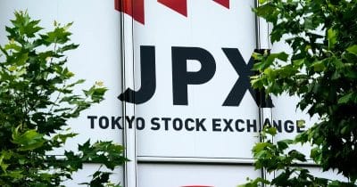 Japan and South Korea Stocks Hit Record Highs as Dollar Strengthens