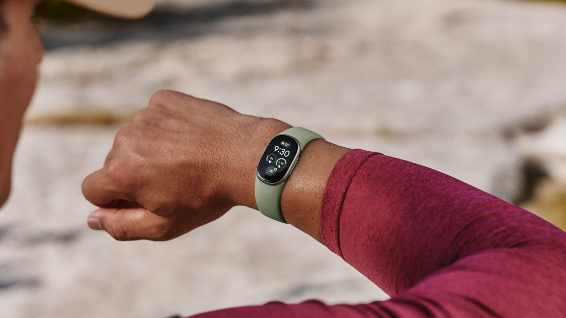 Google Unveils Fitbit Edge, Its Second Fitness Tracker of 2026