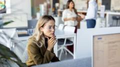 UK Job Vacancies Fall as Small Firms Pull Back on Hiring Over Labour Costs