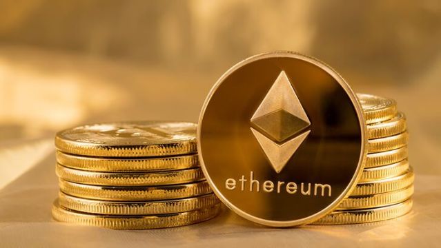イーサリアムが重要なサポートを下回る、トレンドライン再テストに注目