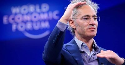 Palantir CEO Forecasts 100% Growth in US Operations