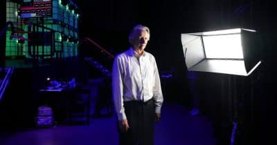 Geoffrey Hinton Criticizes xAI, Warns of Rising AI Dangers