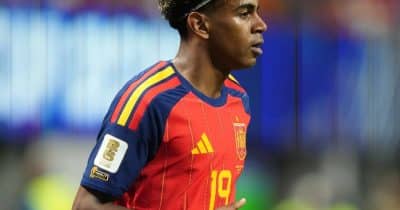 Spain Coach Rejects Lamine Yamal-Lionel Messi Comparisons to Ease Pressure on Teen Star