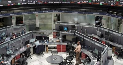 Global Stock Market Hits $166 Trillion, Fueled by $27 Trillion in AI Gains