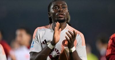 Manchester United and Chelsea Battle for Roma's Manu Koné in Heated Transfer Window