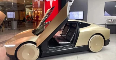 Tesla Deploys Unsupervised Robotaxis in Austin Area