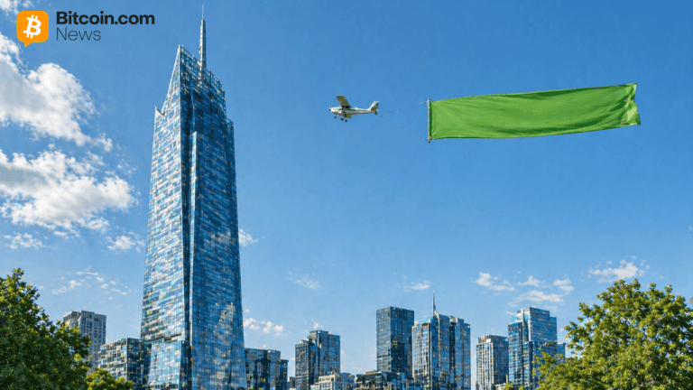 Bitcoin ETFs Net $824 Million in Weekly Inflows, BlackRock’s IBIT Leads with $732 Million