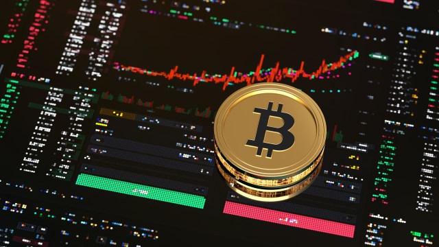 Bitcoin Falls Below $62,000 as US Launches Retaliatory Strikes on Iran