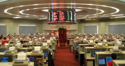 Asian Stocks Set for Weekly Gain as US Rate Hike Bets Fade