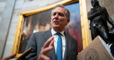 US House Passes Bill to Curb Large Home Buyers, Slips in CBDC Ban