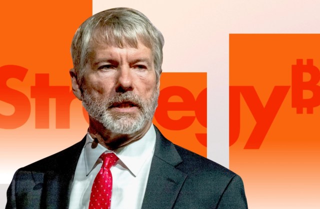 Saylor Hints Strategy Might Sell Bitcoin to Fund Dividend, Breaking 'Never Sell' Vow
