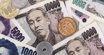 Yen Slumps to Lowest Since 2024, Sparking Crypto Liquidity Shock Fears