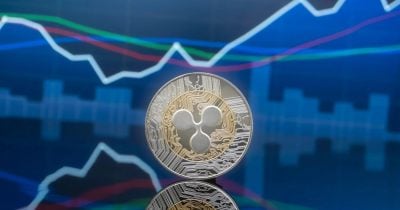 XRP Slides Toward 52-Week Low as Regulatory Fog and Sell-Off Bite