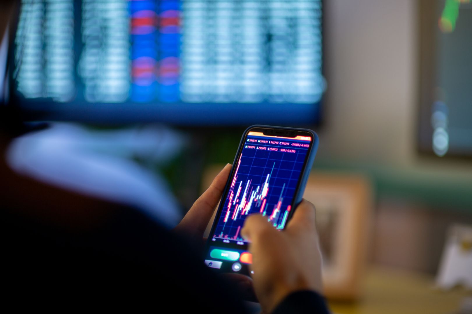 Standard Chartered Analyst Declares 'Crypto Spring' as Bitcoin Signals Bullish