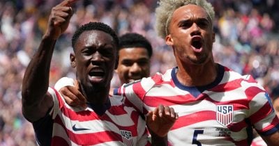 US Beats Australia 2-0 to Secure World Cup Knockout Berth