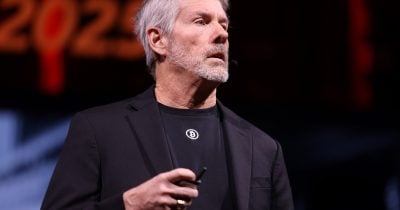 Strategy Pauses Bitcoin Buys, Adds $225M to Cash Reserves
