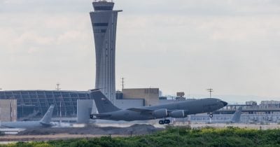 Ben-Gurion Airport: No Flight Cancellations Despite Tensions; Poll Shows 22.5% Back Airspace Closure