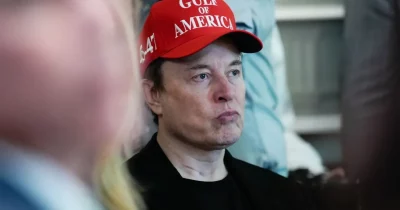 Tesla Shares Rise 3% as Musk Set to Join Trump on China Trip