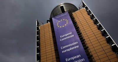 EU to Revisit Bank Bonus Caps and Market Risk Rules