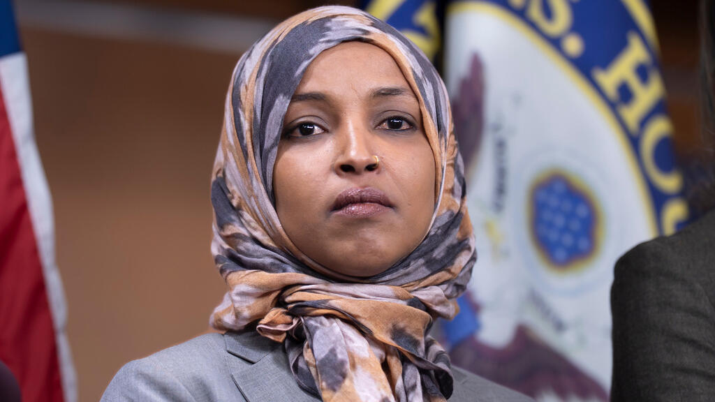 Federal Agents Raid Rep. Ilhan Omar's Washington Home in Immigration Fraud Probe