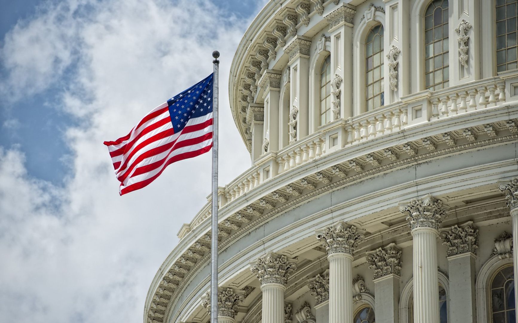 XRP Leads Crypto Losses as Senate Puts Off Market Structure Bill