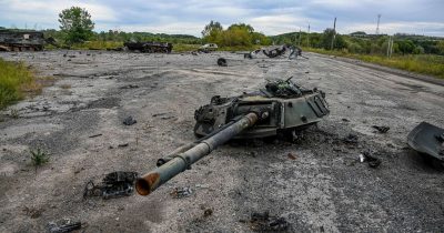 Russian Strikes Kill Six in Ukraine
