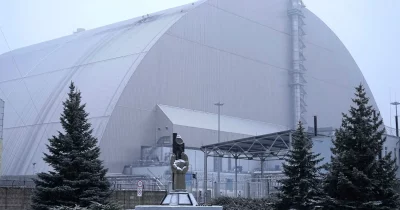 Russian Drone Strikes Nuclear Fuel Storage Near Chornobyl, Ukraine Says