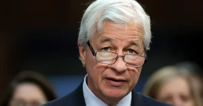 JPMorgan CEO Dimon Says Bank Could Spend Up to $20B on Acquisitions