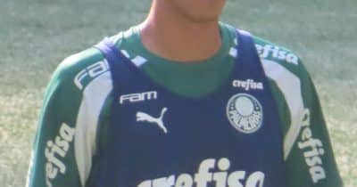 Barcelona contacts Manchester City over €60 million defender Vitor Reis