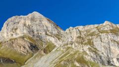 Spanish Alpine Tragedy Triggers Bitcoin Selloff as Fear Grips Market