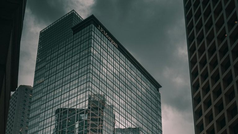 JPMorgan Says Strategy Inc.’s $1.7B Dividend Burden May Force More Bitcoin Sales