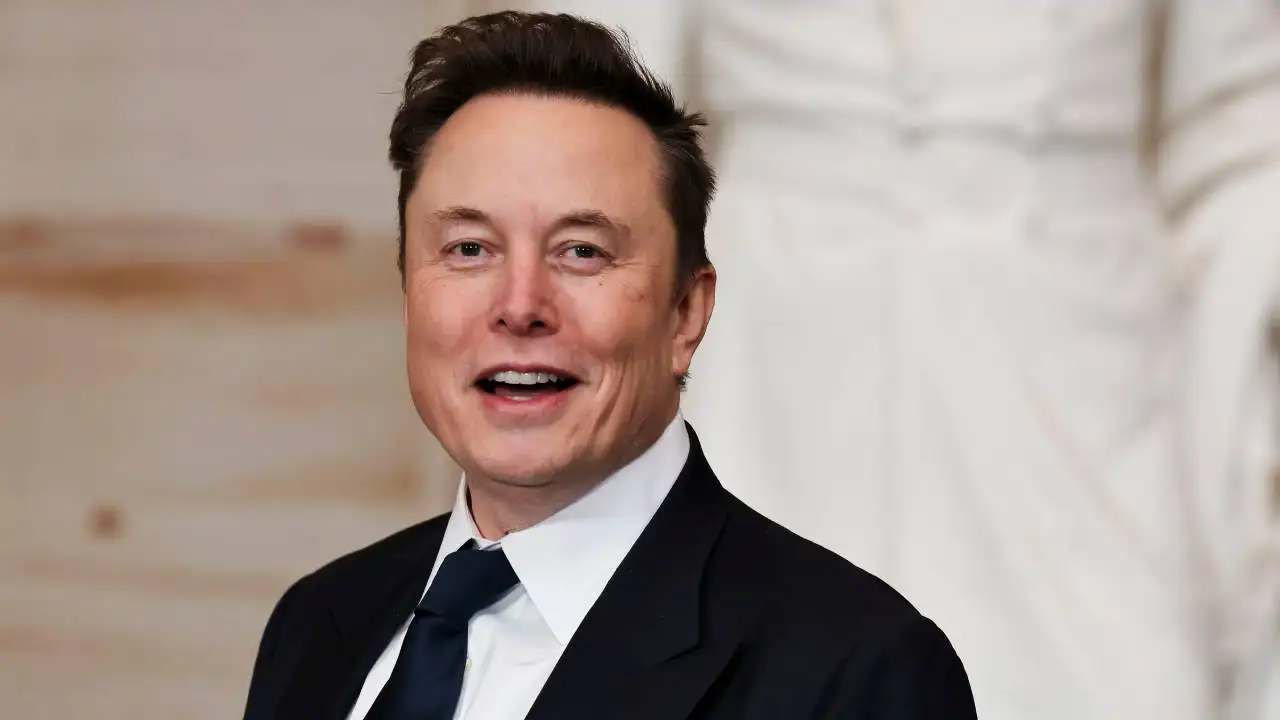 Musk Pledges $10B in SpaceX Shares to Every American Child