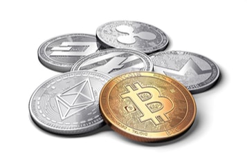 Bitcoin Tumbles 5% to $67,895, Triggering Liquidations and Fresh Debate