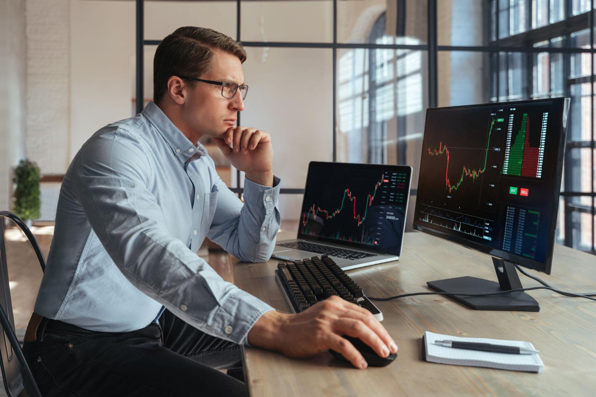 Cardano's ADA Logs 30% Weekly Rout; Hoskinson Says Break Is Temporary