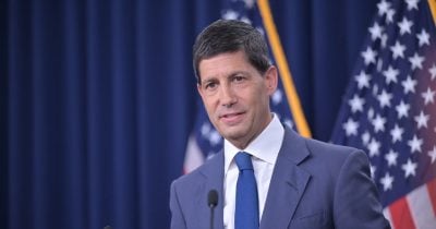 Fed Chair Warsh Under Fire for Inaction on Inflation