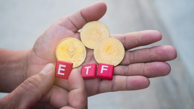 Bitcoin and Ether ETFs Draw $239M as Japan Eyes Crypto ETF Approval