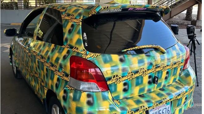 Kansas City Researcher Builds AI Camouflage to Dodge Surveillance Cameras