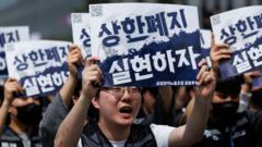 Samsung Strike Suspension May Narrow Kimchi Premium as Union Votes on Deal