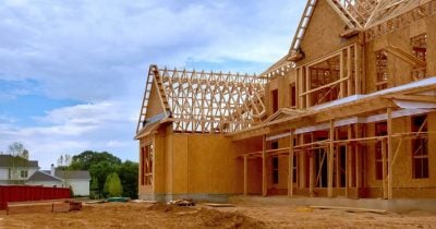 US Housing Starts Slide to 1.239 Million as Construction Pullback Deepens