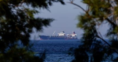 US Sanctions Oil Tankers Linked to Iran, Risking Market Disruption