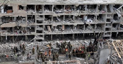 Explosion Near Shiraz Tied to US Actions; Prediction Market Sees 41.5% Chance of Iran Airspace Closure
