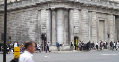 Bank of England Weighs End to Quantitative Tightening, Crypto Markets Eye Shift