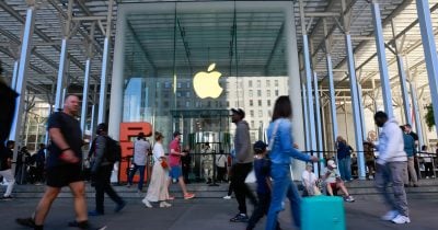 HSBC Upgrades Apple to Buy, Sets $366 Target on AI-Powered iPhone Growth